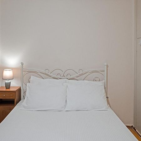 Serenity & Cozy Apartment กาลามาตา ภายนอก รูปภาพ