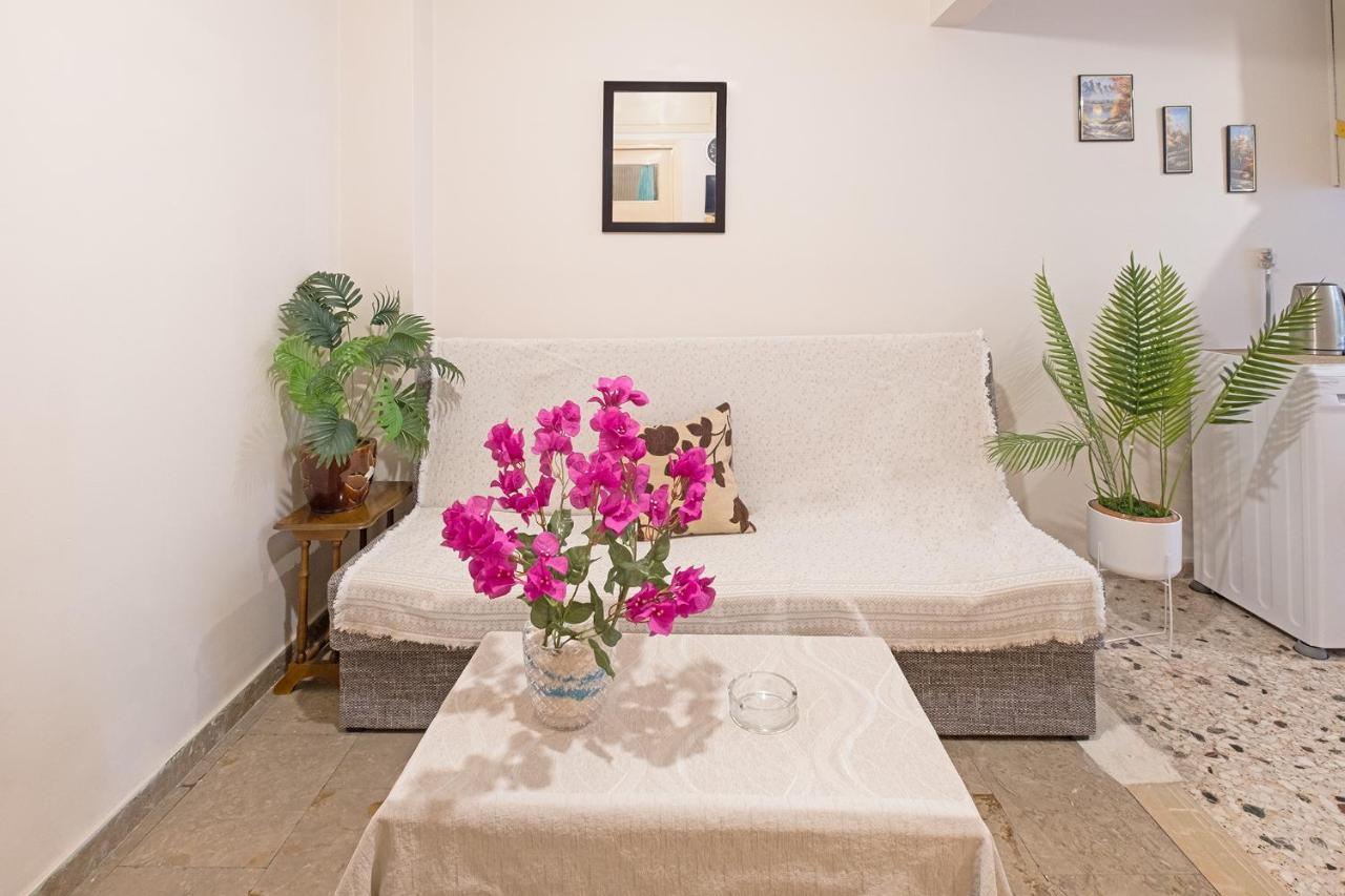 Serenity & Cozy Apartment กาลามาตา ภายนอก รูปภาพ